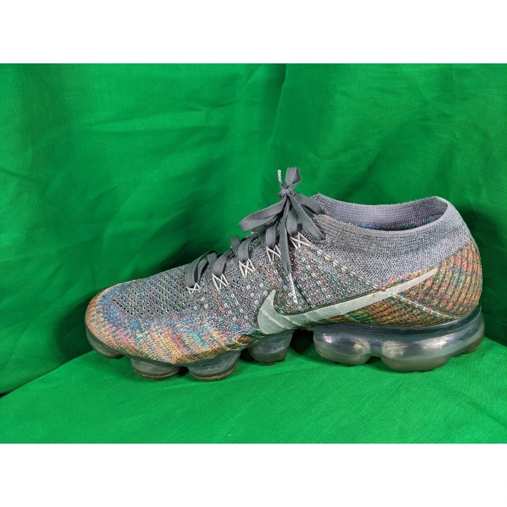 Nike Air VaporMax Silver Grey Athletic Sneakers Mens Size 9 849558-019 - Picture 9 of 10